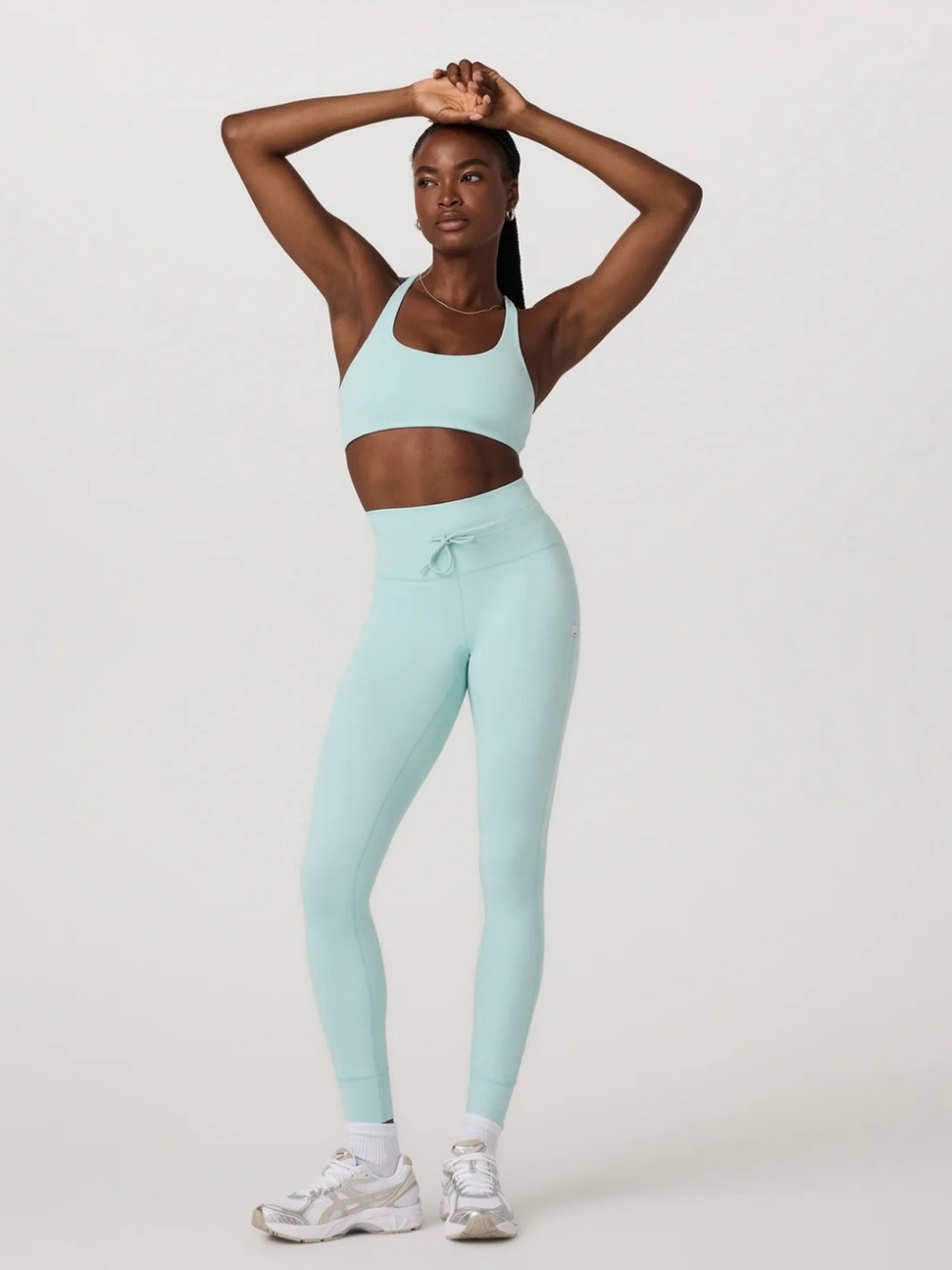 Vuori Daily Legging Light Spearmint Blue Green Drawcord 7/8 Leggings M EUC